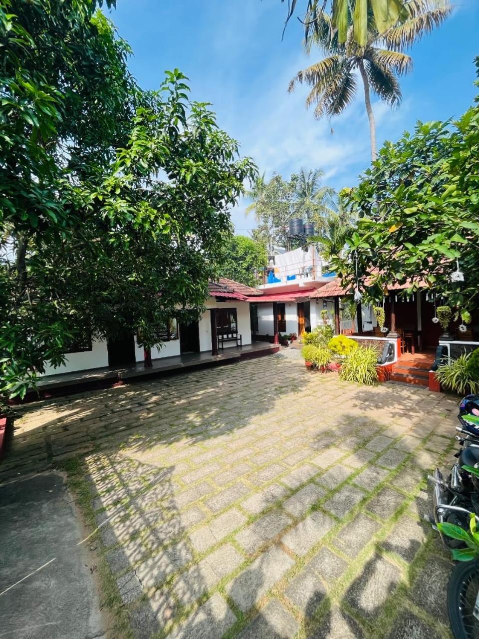 Dove Cottage Cherai Beach Εξωτερικό φωτογραφία